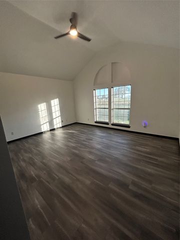 2000 County Road 1123, Godley, TX 76044