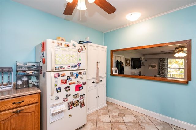 14 Hilltop Dr, Leroy, NY 14482