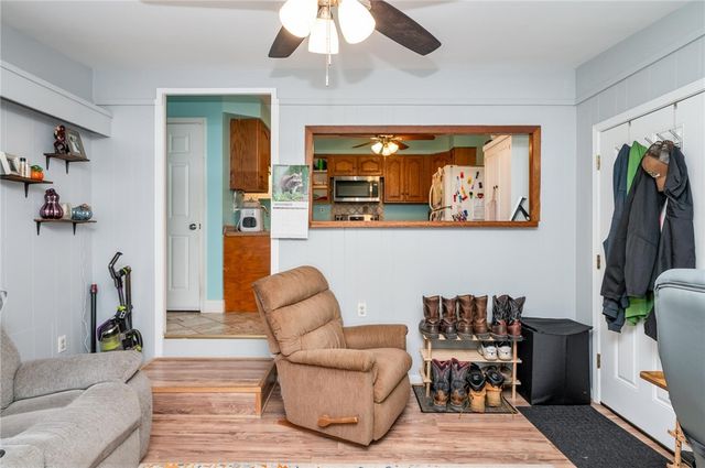 14 Hilltop Dr, Leroy, NY 14482