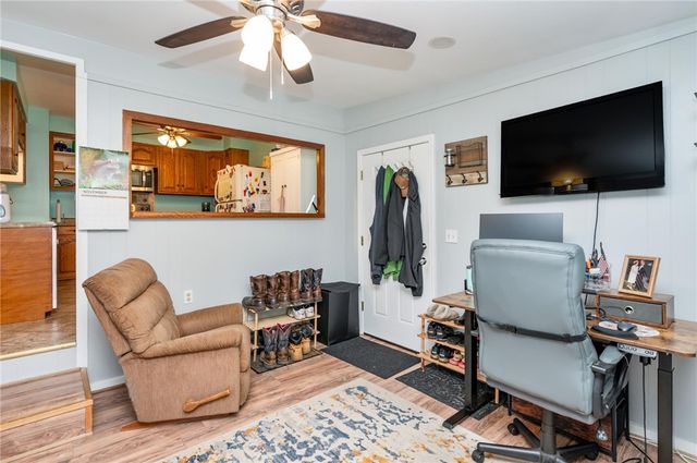 14 Hilltop Dr, Leroy, NY 14482