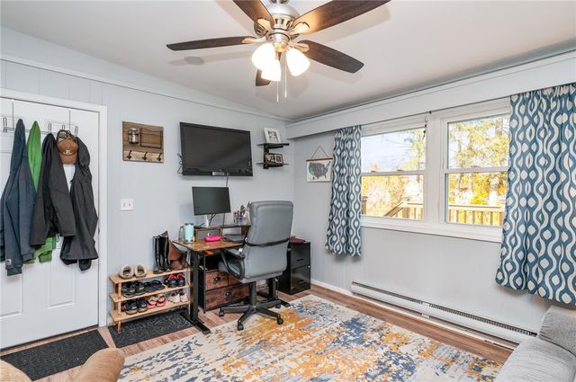 14 Hilltop Dr, Leroy, NY 14482