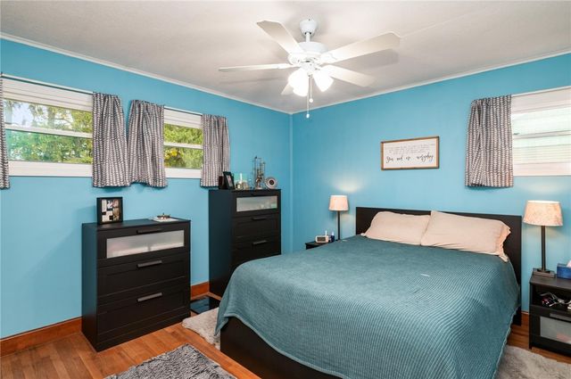 14 Hilltop Dr, Leroy, NY 14482