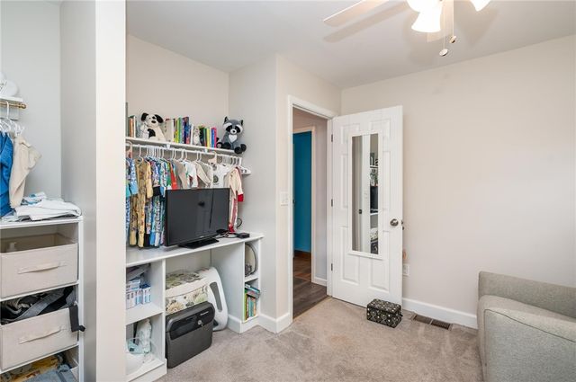 14 Hilltop Dr, Leroy, NY 14482