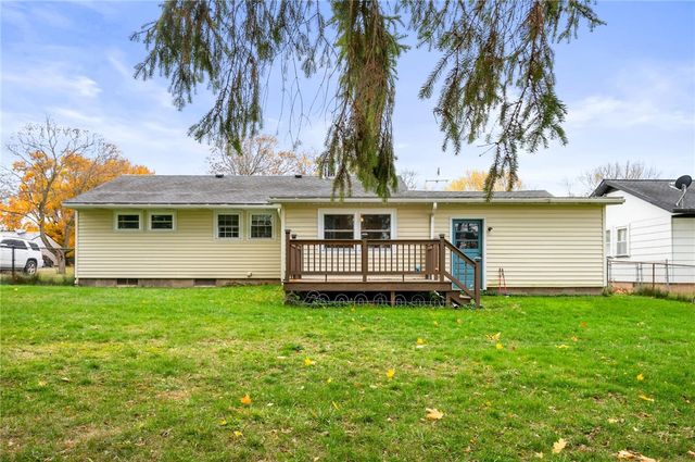 14 Hilltop Dr, Leroy, NY 14482