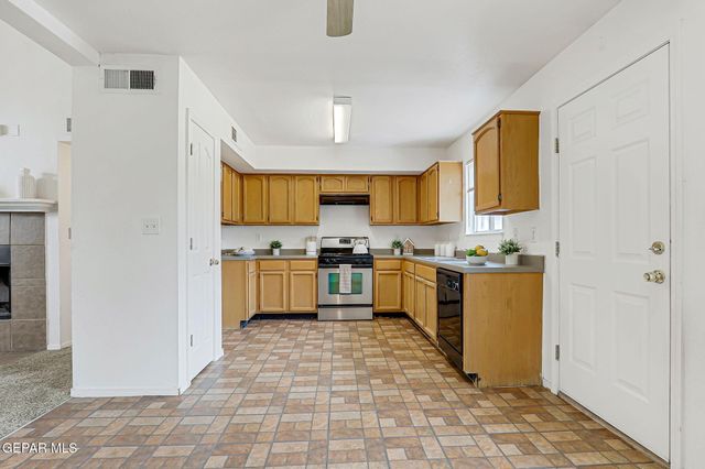 6205 Alina Baltazar Drive, El Paso, TX 79932