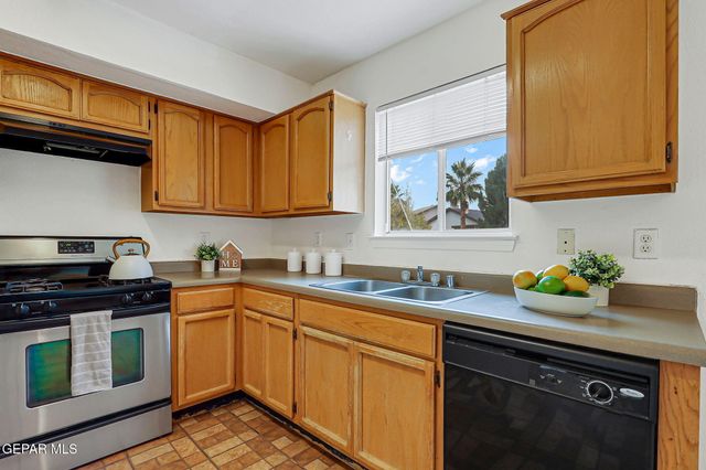 6205 Alina Baltazar Drive, El Paso, TX 79932