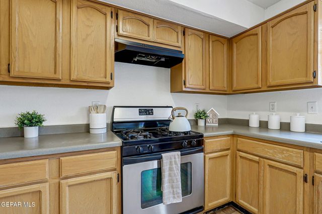 6205 Alina Baltazar Drive, El Paso, TX 79932