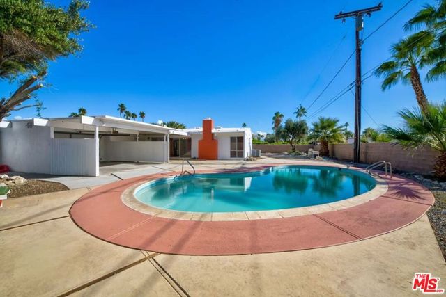 859 E Grace Circle, Palm Springs, CA 92262