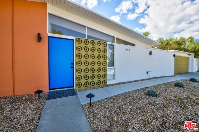 859 E Grace Circle, Palm Springs, CA 92262