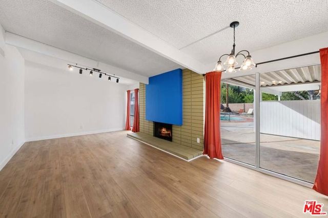 859 E Grace Circle, Palm Springs, CA 92262