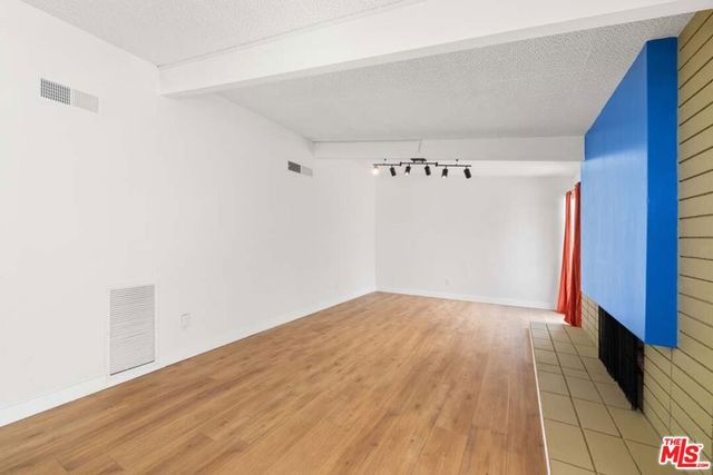 859 E Grace Circle, Palm Springs, CA 92262