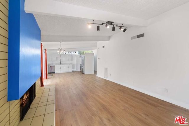 859 E Grace Circle, Palm Springs, CA 92262