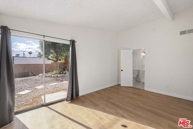 859 E Grace Circle, Palm Springs, CA 92262