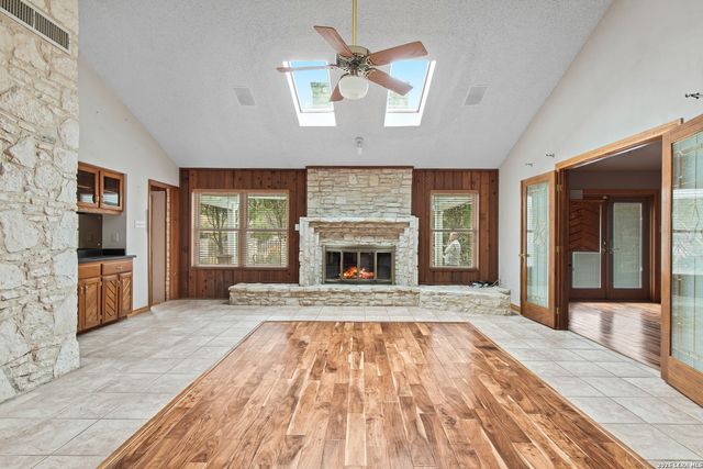 19611 Encino Way, San Antonio, TX 78259