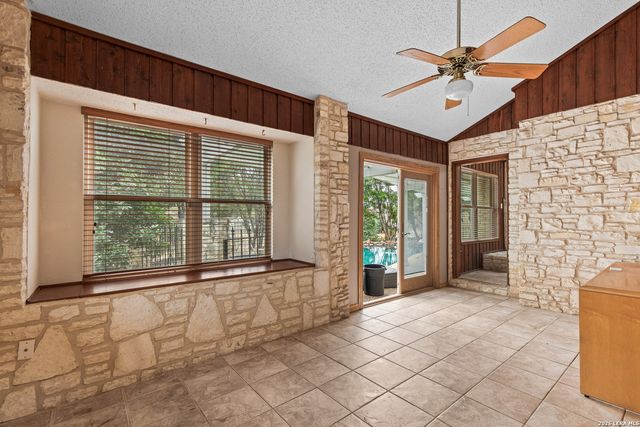 19611 Encino Way, San Antonio, TX 78259