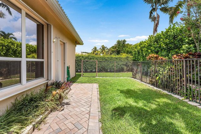 11130 Silver Ridge Street, Wellington, FL 33449