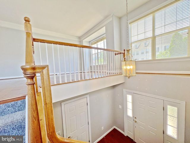 8118 RAINWATER CIR, Manassas, VA 20111