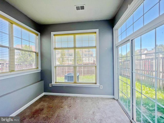 8118 RAINWATER CIR, Manassas, VA 20111