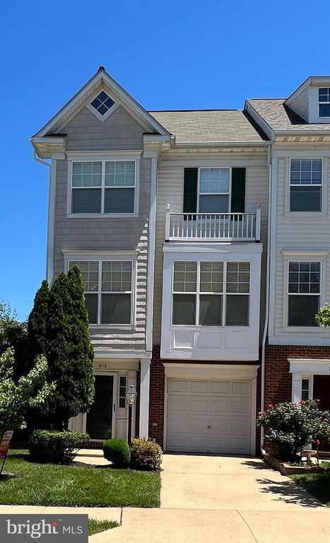 8118 RAINWATER CIR, Manassas, VA 20111