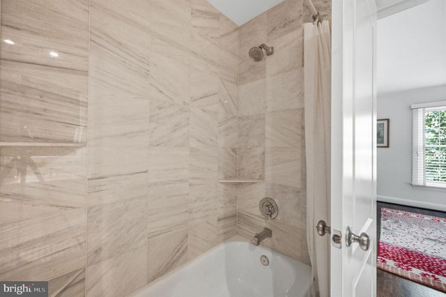 1257 NEW BEDFORD LN, Reston, VA 20194