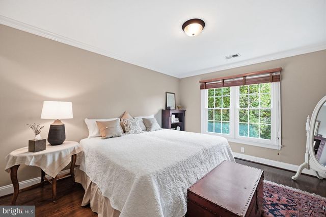 1257 NEW BEDFORD LN, Reston, VA 20194