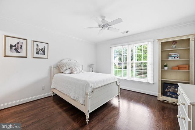 1257 NEW BEDFORD LN, Reston, VA 20194