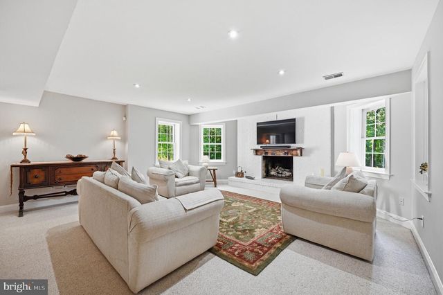 1257 NEW BEDFORD LN, Reston, VA 20194