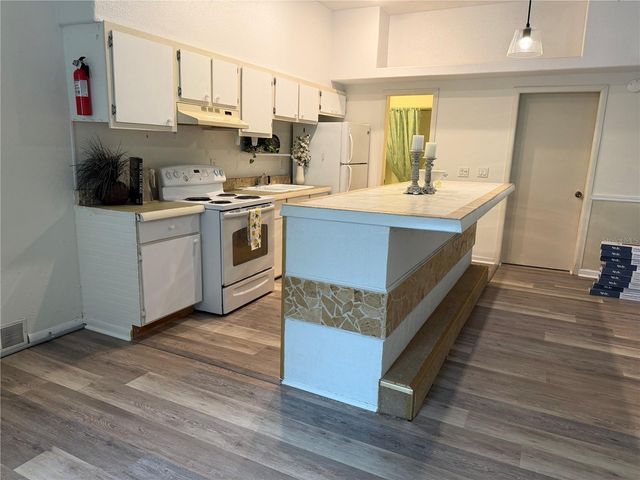 595 NW 100TH STREET, Ocala, FL 34475