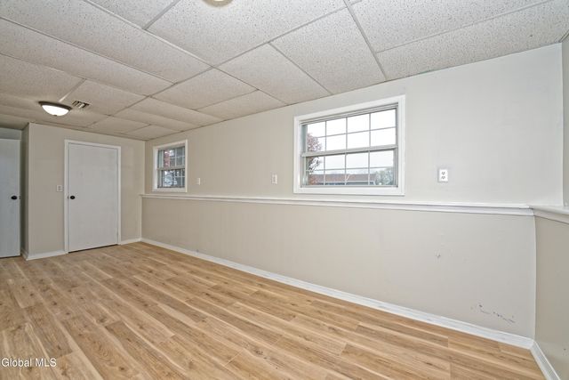 28 Manor Boulevard, Troy, NY 12180