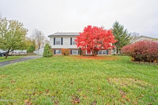 28 Manor Boulevard, Troy, NY 12180