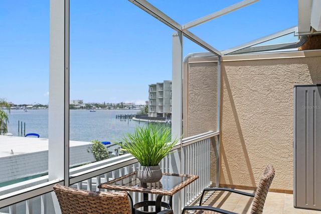354 LARBOARD WAY, Clearwater Beach, FL 33767