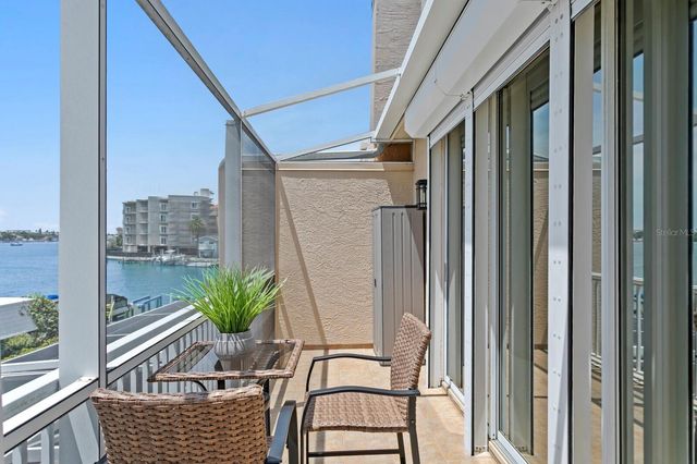 354 LARBOARD WAY, Clearwater Beach, FL 33767