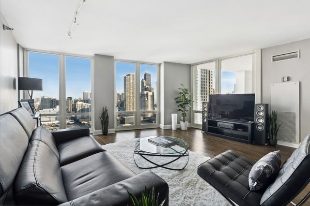345 N LaSalle Drive 3302, Chicago, IL 60654