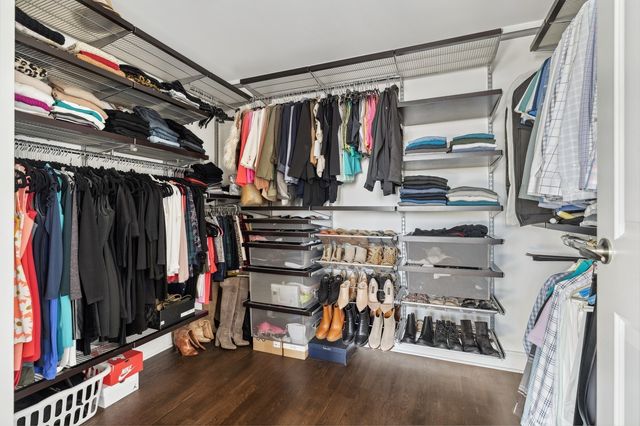 345 N LaSalle Drive 3302, Chicago, IL 60654