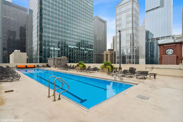 345 N LaSalle Drive 3302, Chicago, IL 60654