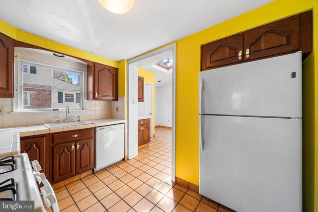 9 BARLEYCONE LN, Bryn Mawr, PA 19010