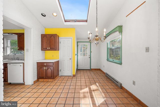 9 BARLEYCONE LN, Bryn Mawr, PA 19010