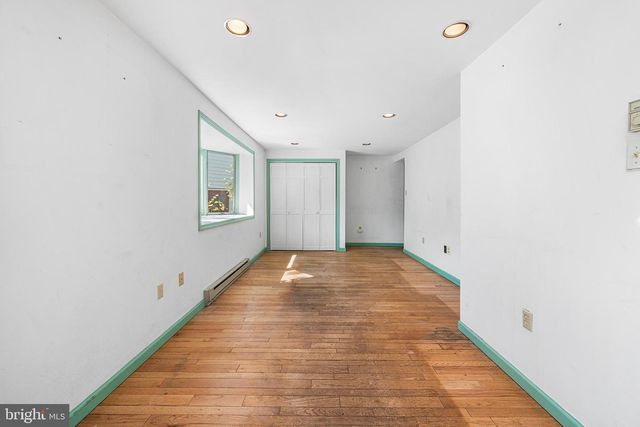 9 BARLEYCONE LN, Bryn Mawr, PA 19010