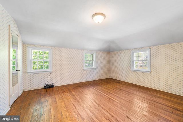 9 BARLEYCONE LN, Bryn Mawr, PA 19010