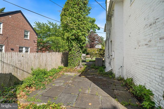 9 BARLEYCONE LN, Bryn Mawr, PA 19010