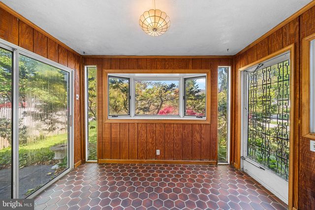 9 BARLEYCONE LN, Bryn Mawr, PA 19010