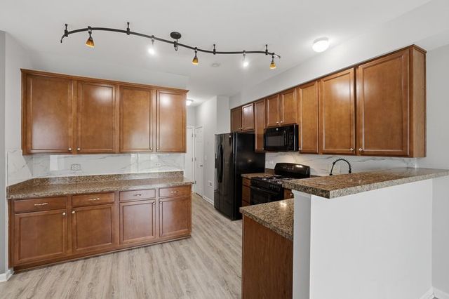 9910 Williams Drive 51-02, Huntley, IL 60142
