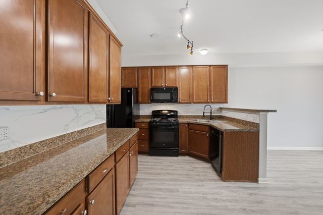 9910 Williams Drive 51-02, Huntley, IL 60142