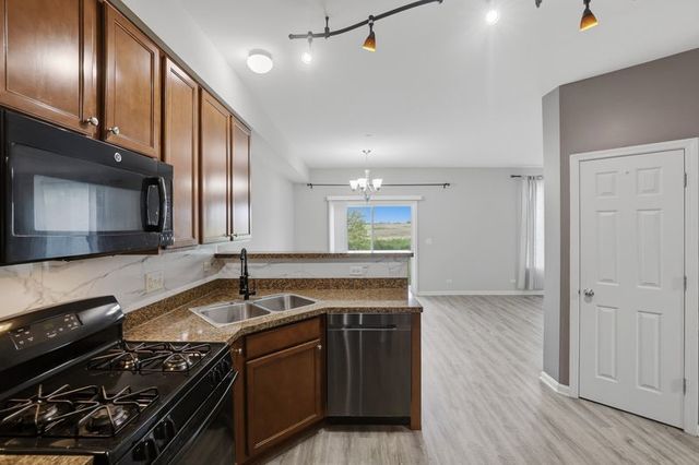 9910 Williams Drive 51-02, Huntley, IL 60142
