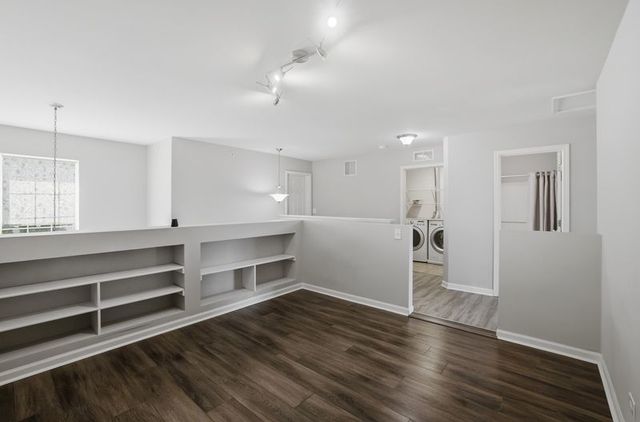 9910 Williams Drive 51-02, Huntley, IL 60142