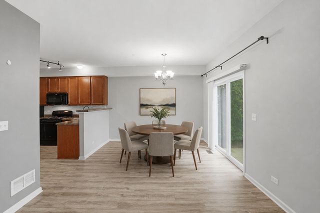 9910 Williams Drive 51-02, Huntley, IL 60142