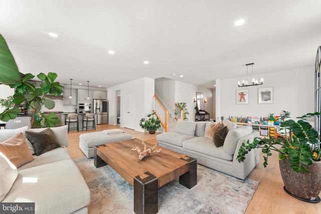 1192 HARPER DR, Warminster, PA 18974