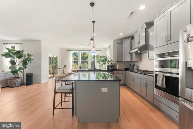 1192 HARPER DR, Warminster, PA 18974