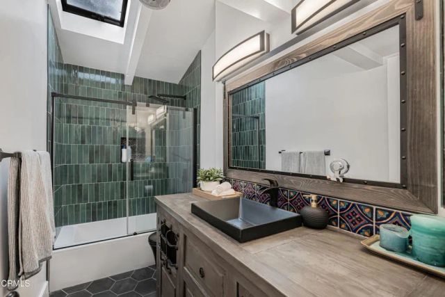 15638 Simonds Street, Los Angeles, CA 91344