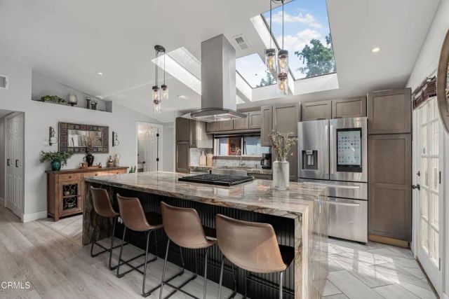 15638 Simonds Street, Los Angeles, CA 91344